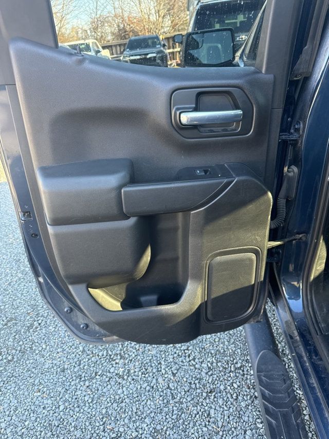 2020 Chevrolet Silverado 1500 4WD Double Cab 147" Custom - 22953219 - 13