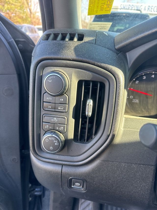 2020 Chevrolet Silverado 1500 4WD Double Cab 147" Custom - 22953219 - 20