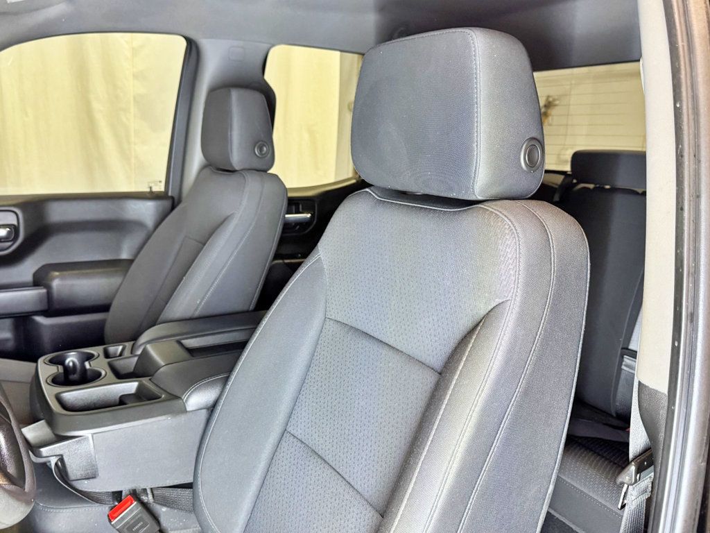 2020 Chevrolet Silverado 1500 4WD Double Cab 147" Custom - 23032163 - 18