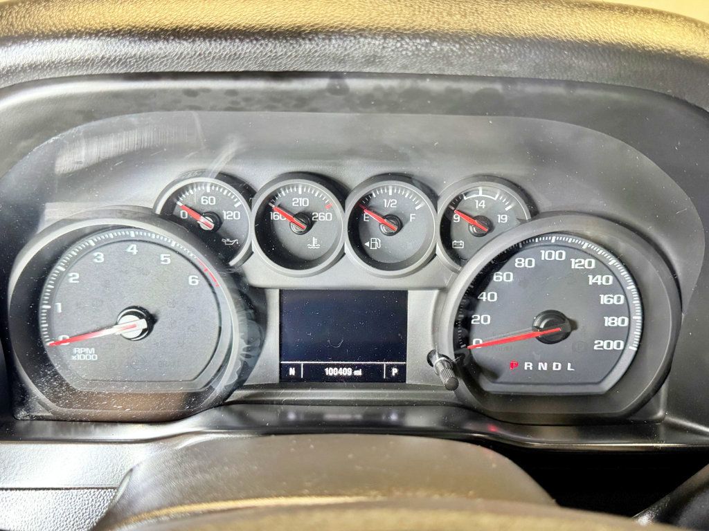 2020 Chevrolet Silverado 1500 4WD Double Cab 147" Custom - 23032163 - 24