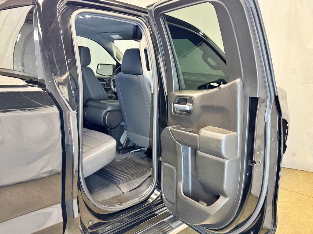 2020 Chevrolet Silverado 1500 4WD Double Cab 147" Custom - 23032163 - 28