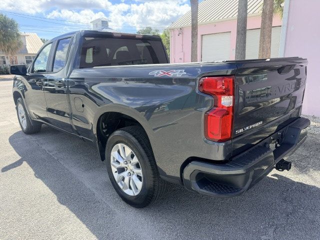2020 Chevrolet Silverado 1500 4WD Double Cab 147" Custom - 23078922 - 3