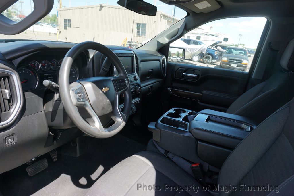2020 Chevrolet Silverado 1500 4WD Double Cab 147" LT - 23018213 - 3