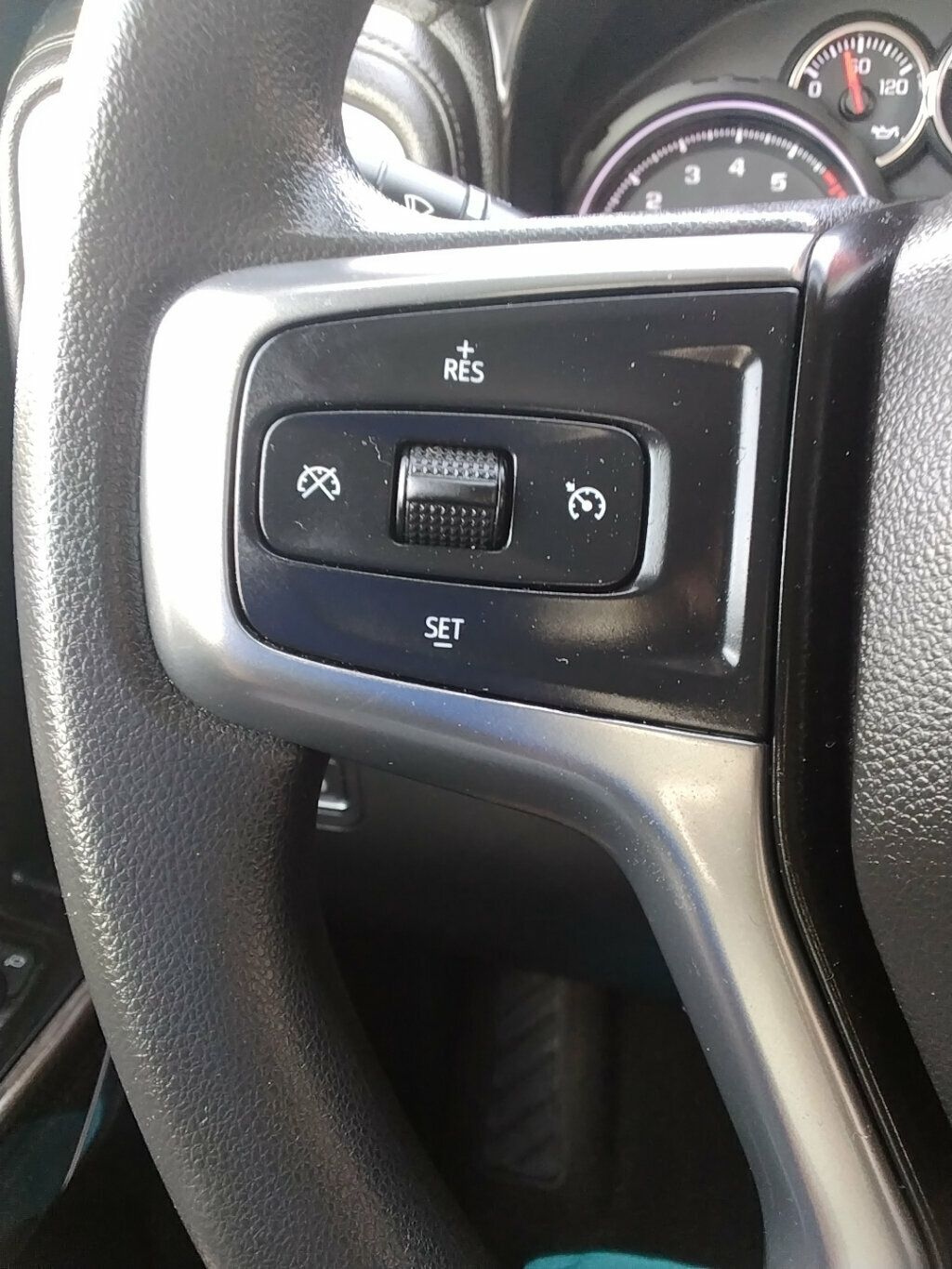 2020 Chevrolet Silverado 1500 LT photo 12