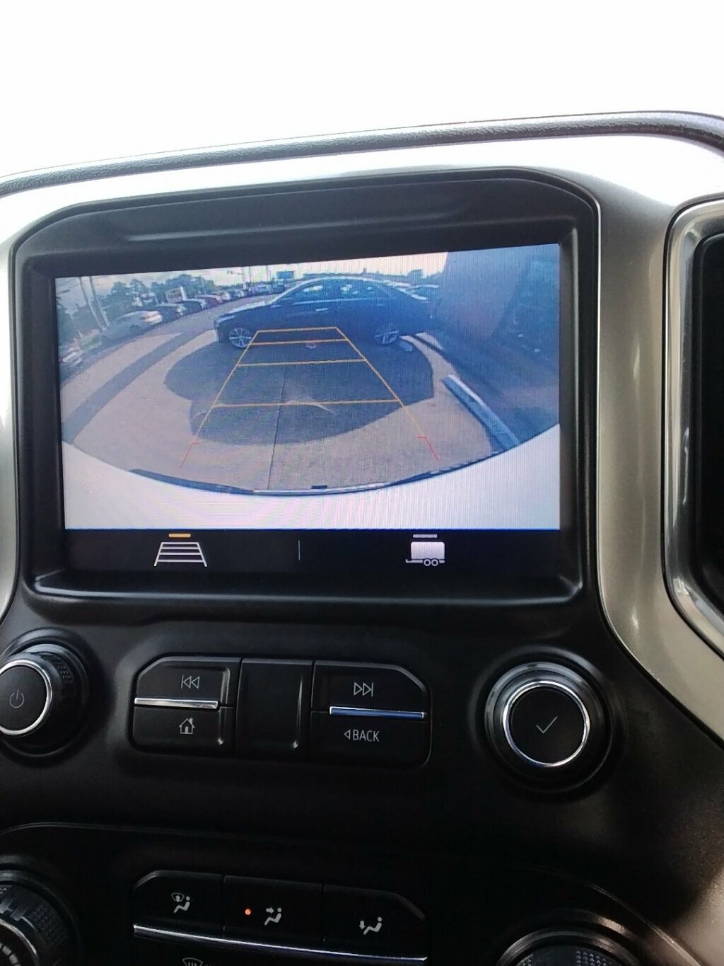 2020 Chevrolet Silverado 1500 LT photo 17