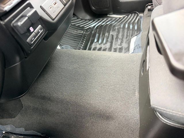 2020 Chevrolet Silverado 1500 4WD Double Cab 147" LT - 23029186 - 37