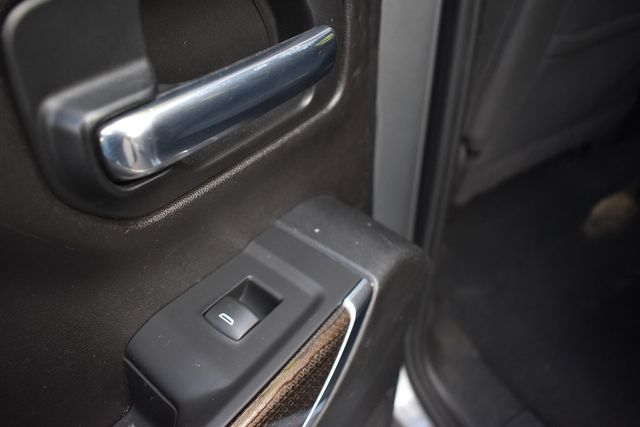 2020 Chevrolet Silverado 1500 4WD Double Cab 147" RST - 22875567 - 14