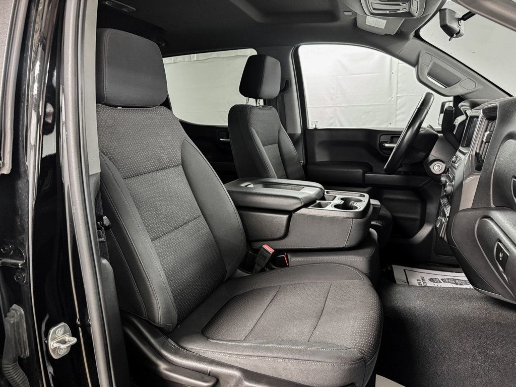 2020 Chevrolet Silverado 1500 CREW CAB CUSTOM 4WD - 23064894 - 9