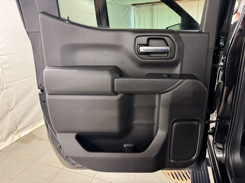 2020 Chevrolet Silverado 1500 CREW CAB CUSTOM 4WD - 23064894 - 12