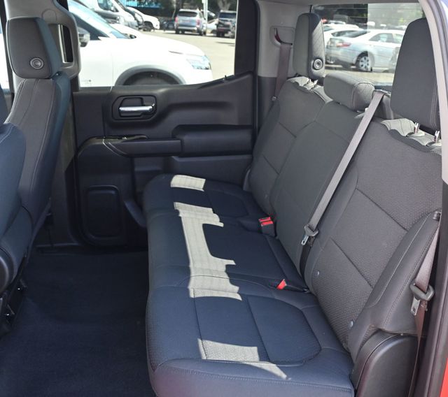 2020 Chevrolet Silverado 1500 Crew Cab Custom Value Package  - 22996828 - 12