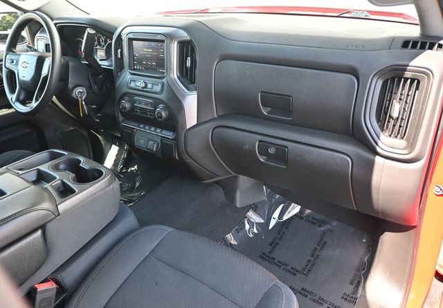 2020 Chevrolet Silverado 1500 Crew Cab Custom Value Package  - 22996828 - 8