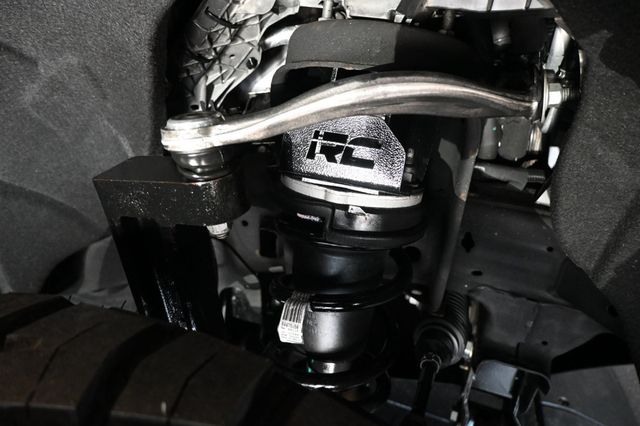 2020 Chevrolet Silverado 1500 Crew Cab LT Rough Country Suspension Lift - 23081209 - 8