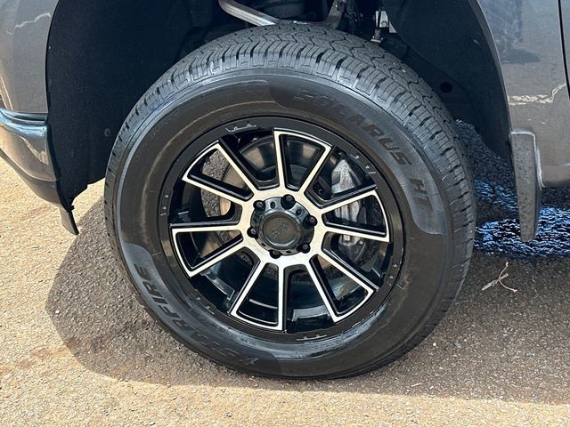 2020 Chevrolet Silverado 1500 Custom - 23053921 - 11