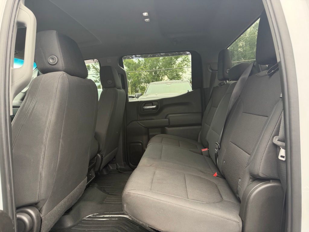 2020 Chevrolet Silverado 1500 Custom - 23056430 - 11