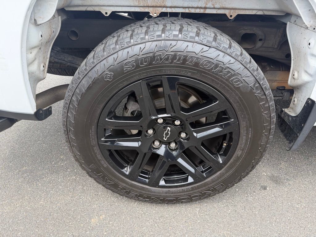 2020 Chevrolet Silverado 1500 Custom - 23056430 - 17