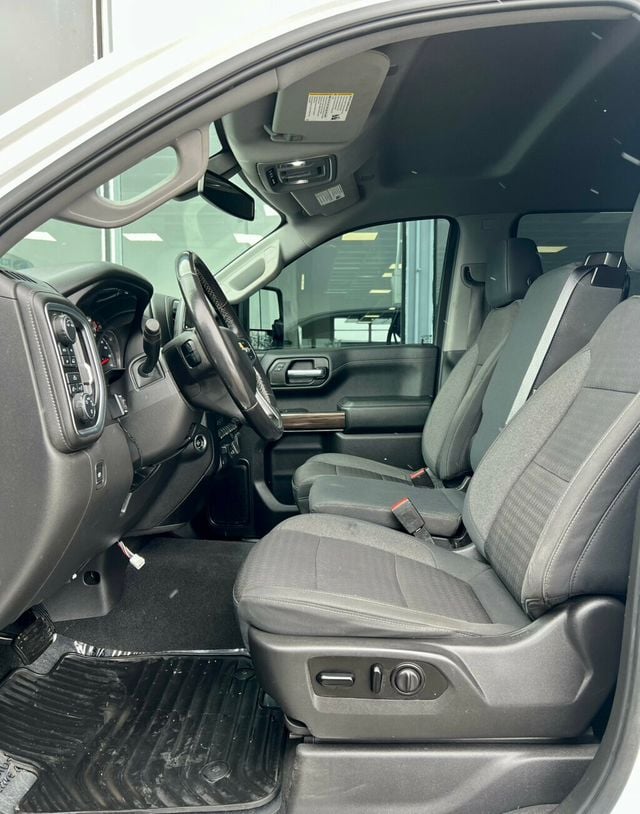 2020 Chevrolet Silverado 1500 LT - 22985404 - 14