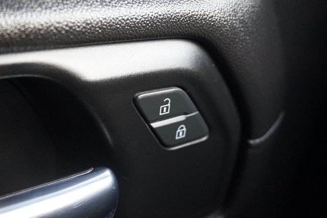 2020 Chevrolet Silverado 1500 LT TRAIL BOSS, 4WD, PREMIUM WHEELS, RUNNING BOARDS, TOW PKG - 22966865 - 24