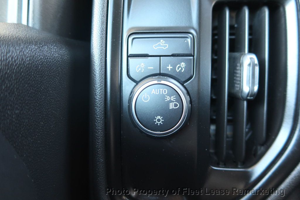 2020 Chevrolet Silverado 1500 Silverado 1500 2WD Crew Cab SWB - 23050074 - 32