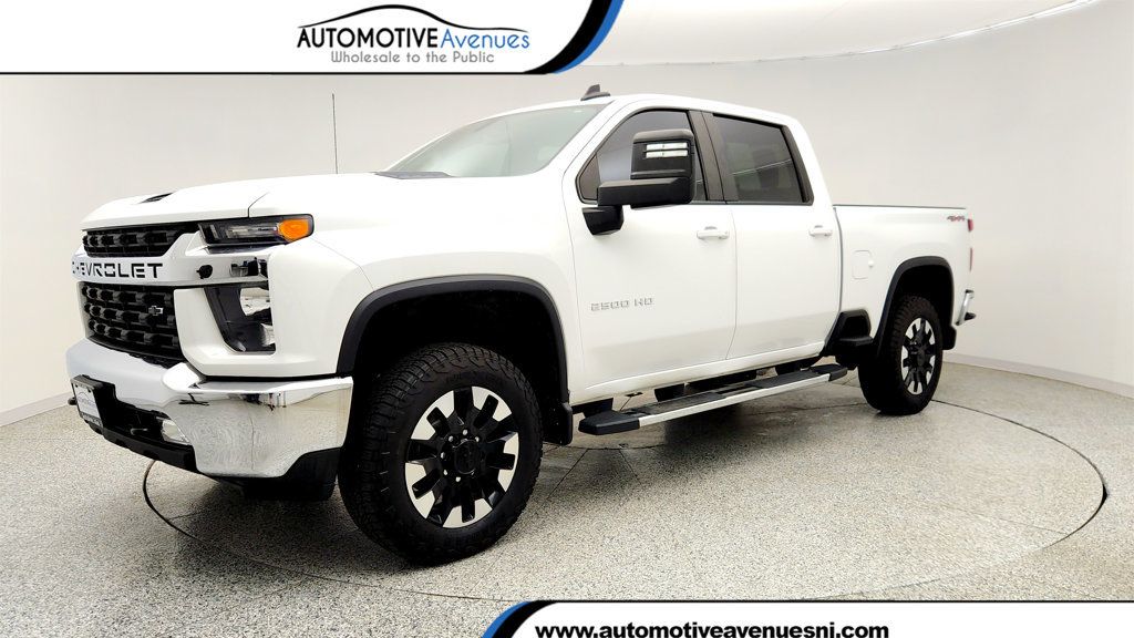 2020 Chevrolet Silverado 2500HD 4WD Crew Cab 159'' LT w/ 20’’ Machined Aluminum Wheels - 23033240 | Video 1