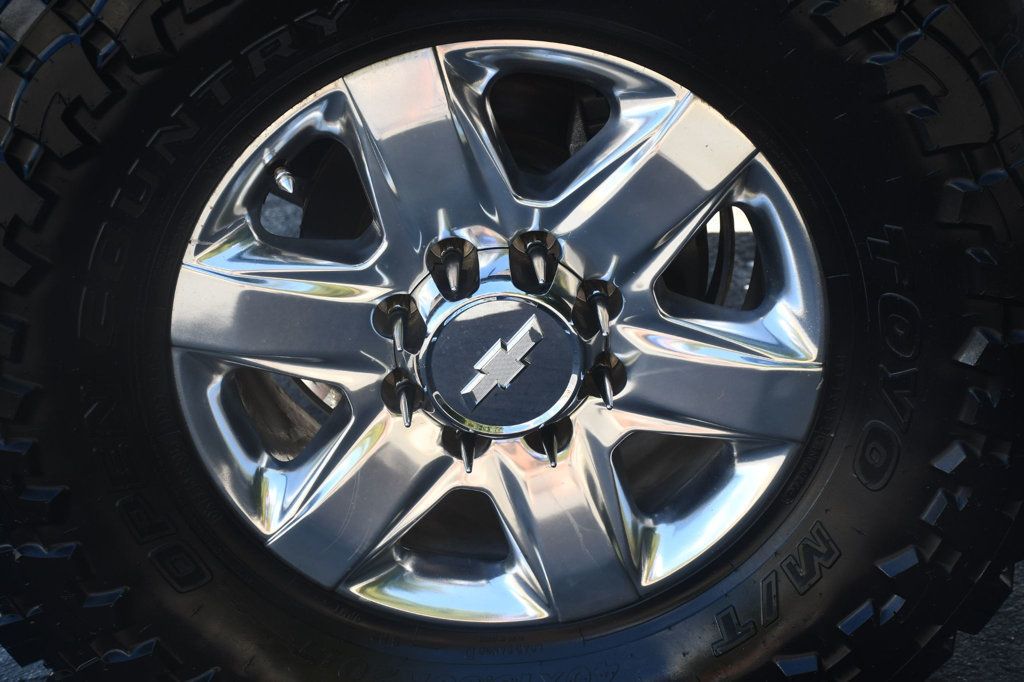 Chevrolet Silverado photo 12