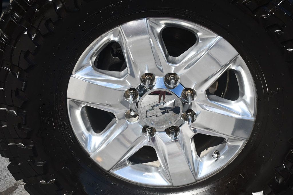 Chevrolet Silverado photo 14