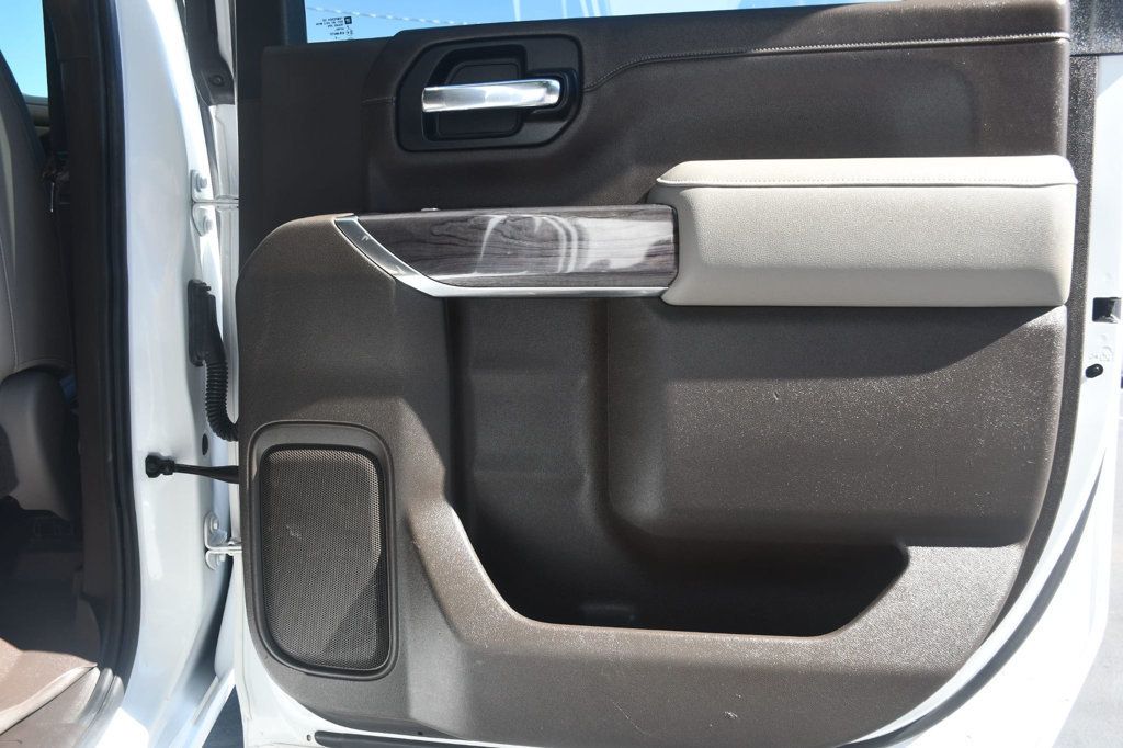 Chevrolet Silverado photo 19