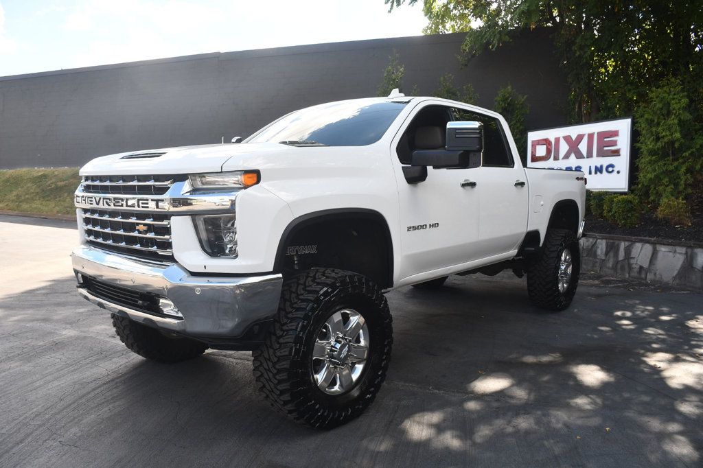 Chevrolet Silverado photo 3