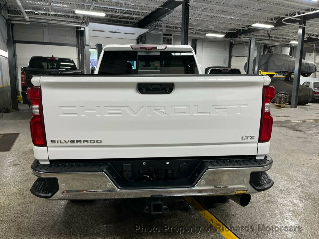 2020 Chevrolet Silverado 2500HD LTZ photo 4