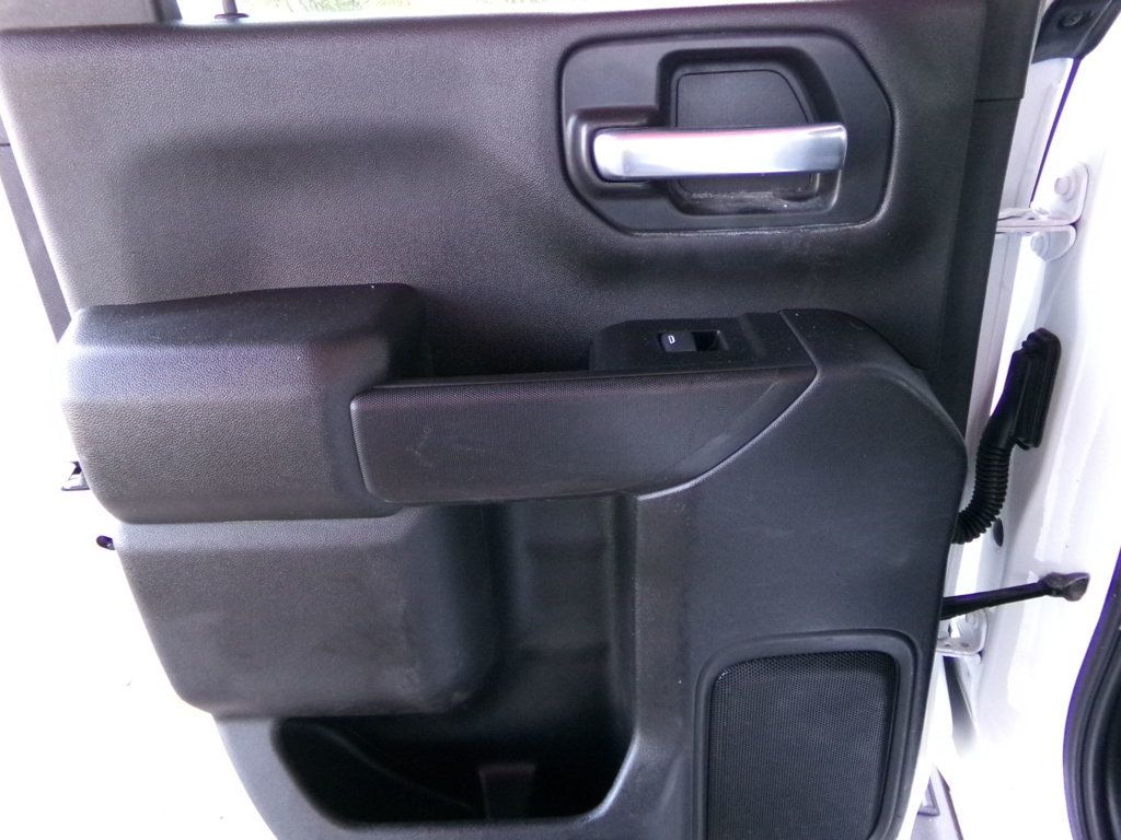 2020 Chevrolet Silverado 2500HD 4WD Crew Cab 159" Work Truck - 23006390 - 9