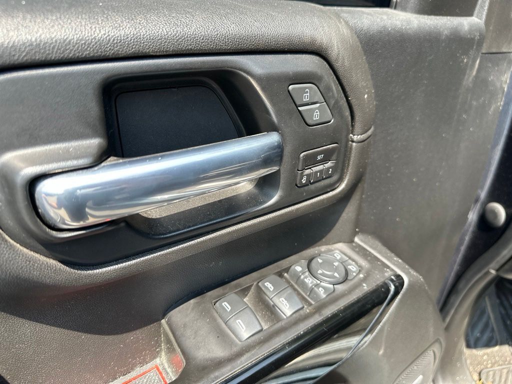 2020 Chevrolet Silverado 2500HD LTZ Premium Z71 Black Widow - 23064850 - 27