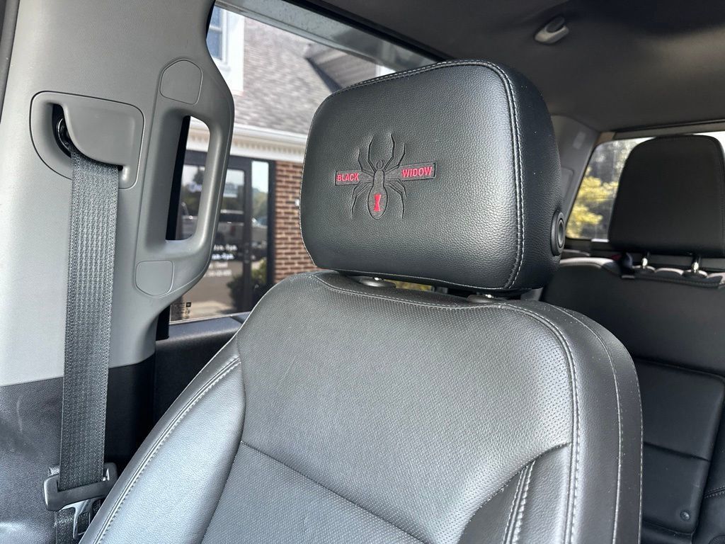 2020 Chevrolet Silverado 2500HD LTZ Premium Z71 Black Widow - 23064850 - 37