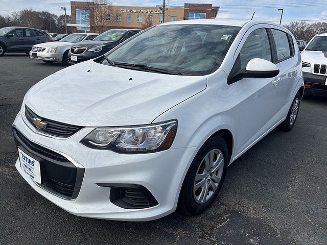 2020 Chevrolet Sonic 4d Hatchback LT w/1FL - 22792516 - 2