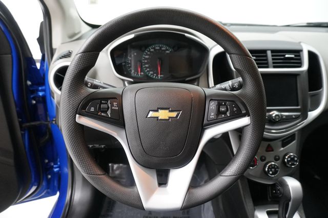 2020 Chevrolet Sonic 4dr Sedan LT - 22935418 - 13