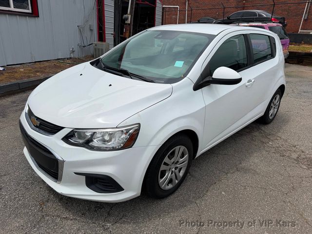 2020 Chevrolet Sonic 5dr Hatchback LT w/1SD - 23019767 - 22