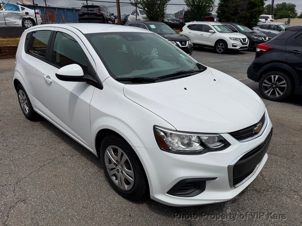 2020 Chevrolet Sonic 5dr Hatchback LT w/1SD - 23019767 - 2