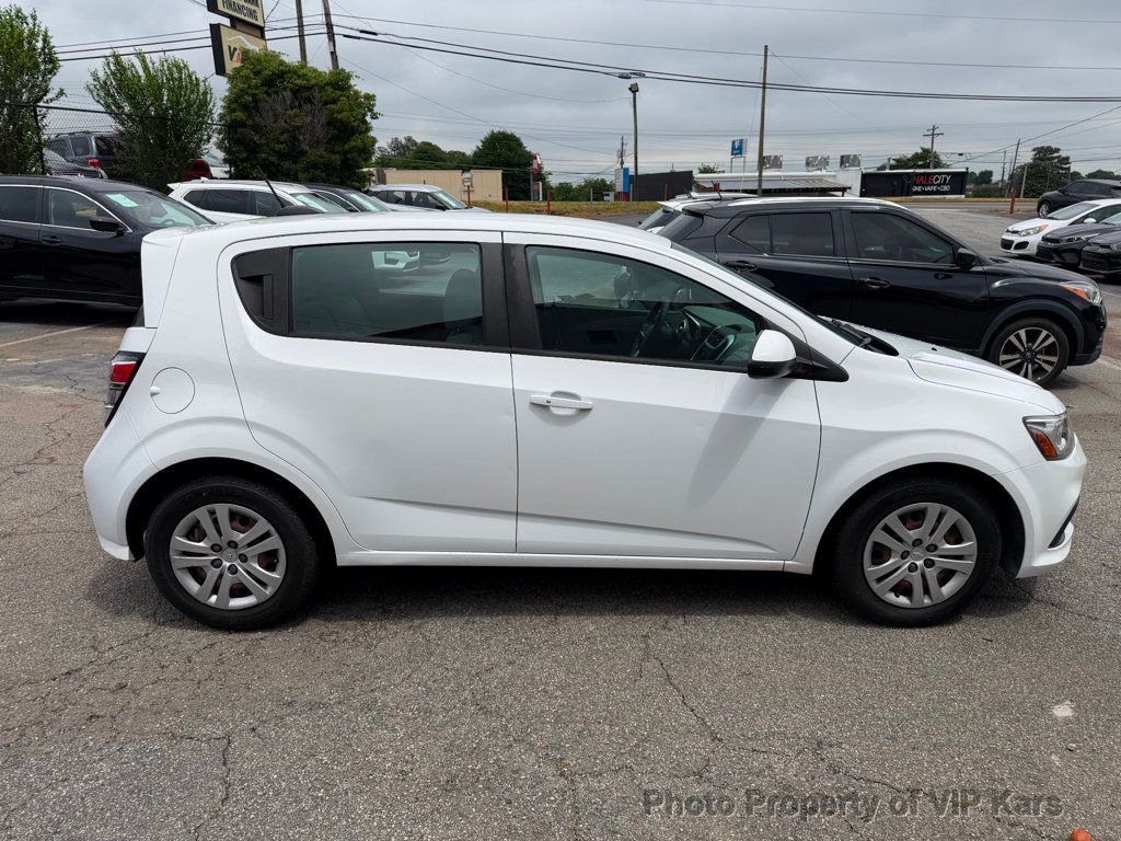 2020 Chevrolet Sonic 5dr Hatchback LT w/1SD - 23019767 - 3