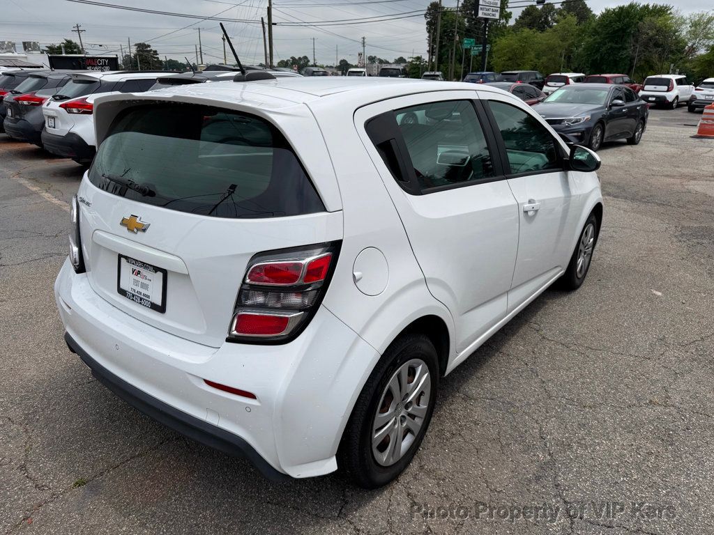2020 Chevrolet Sonic 5dr Hatchback LT w/1SD - 23019767 - 4