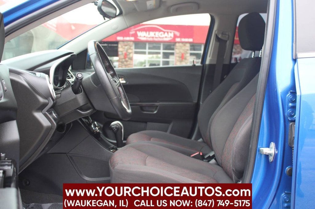 2020 Chevrolet Sonic 5dr Hatchback LT w/1SD - 22894102 - 11