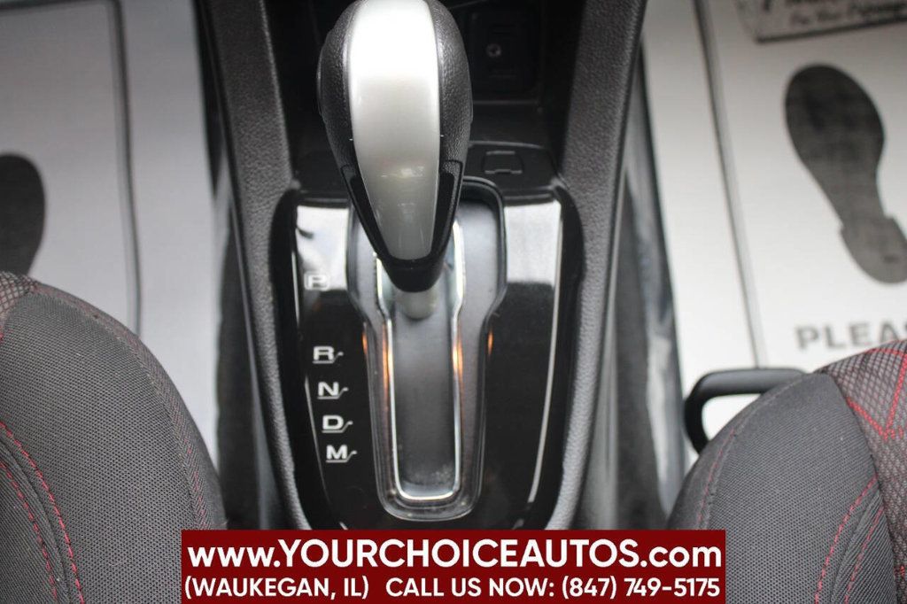 2020 Chevrolet Sonic 5dr Hatchback LT w/1SD - 22894102 - 19