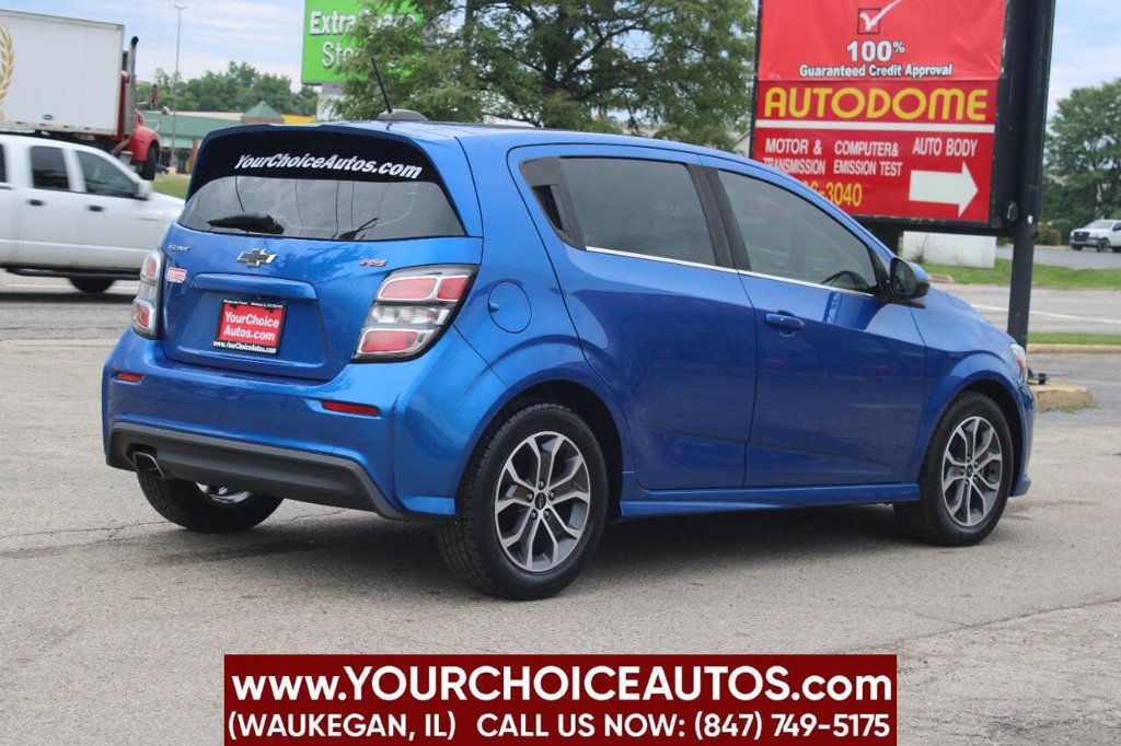 2020 Chevrolet Sonic 5dr Hatchback LT w/1SD - 22894102 - 4