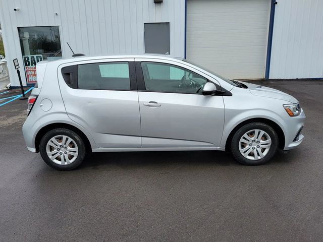 2020 Chevrolet Sonic LT Hatchback 4D - 23032406 - 1