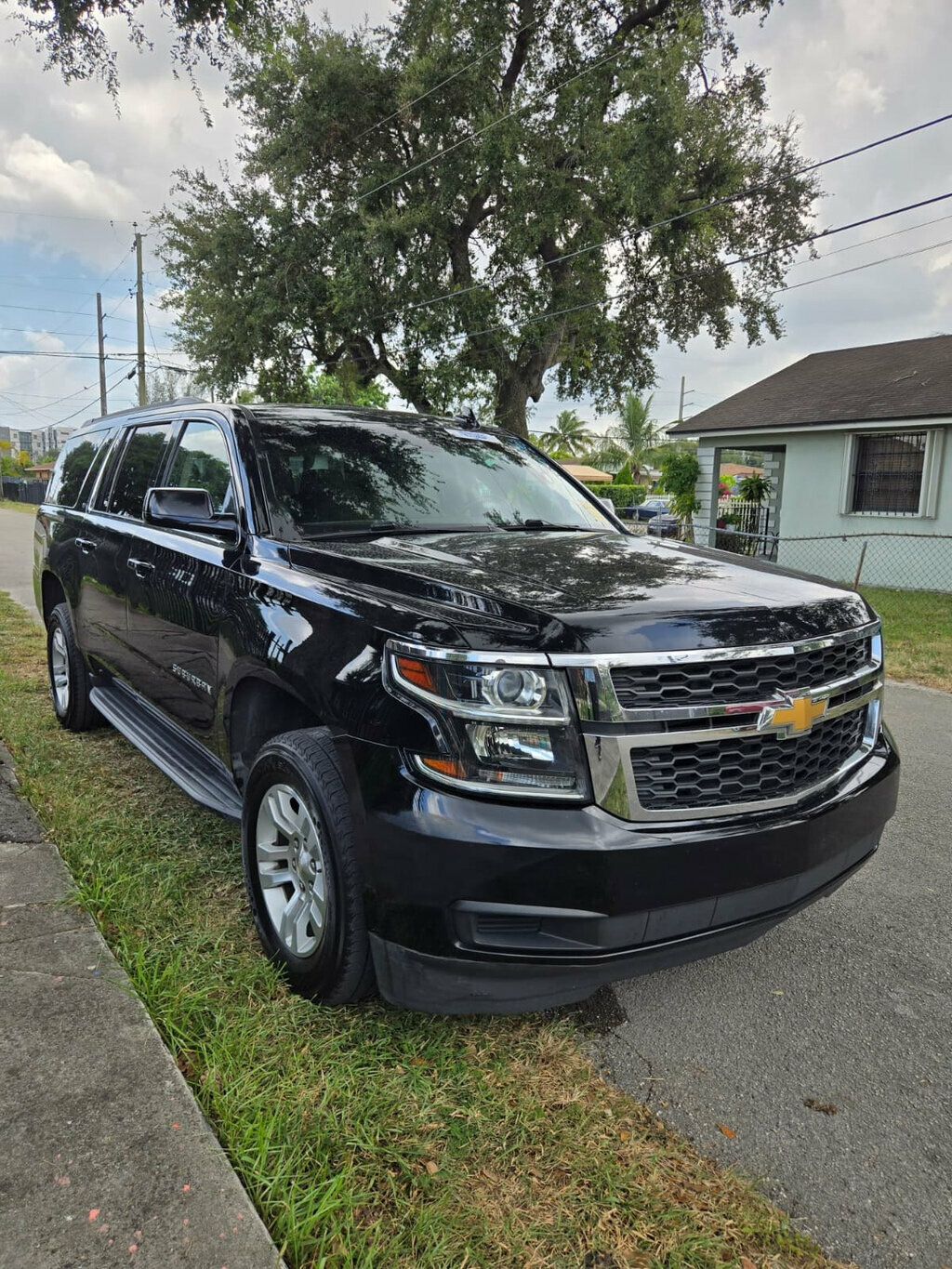 2020 Chevrolet Suburban  - 23070033 - 0