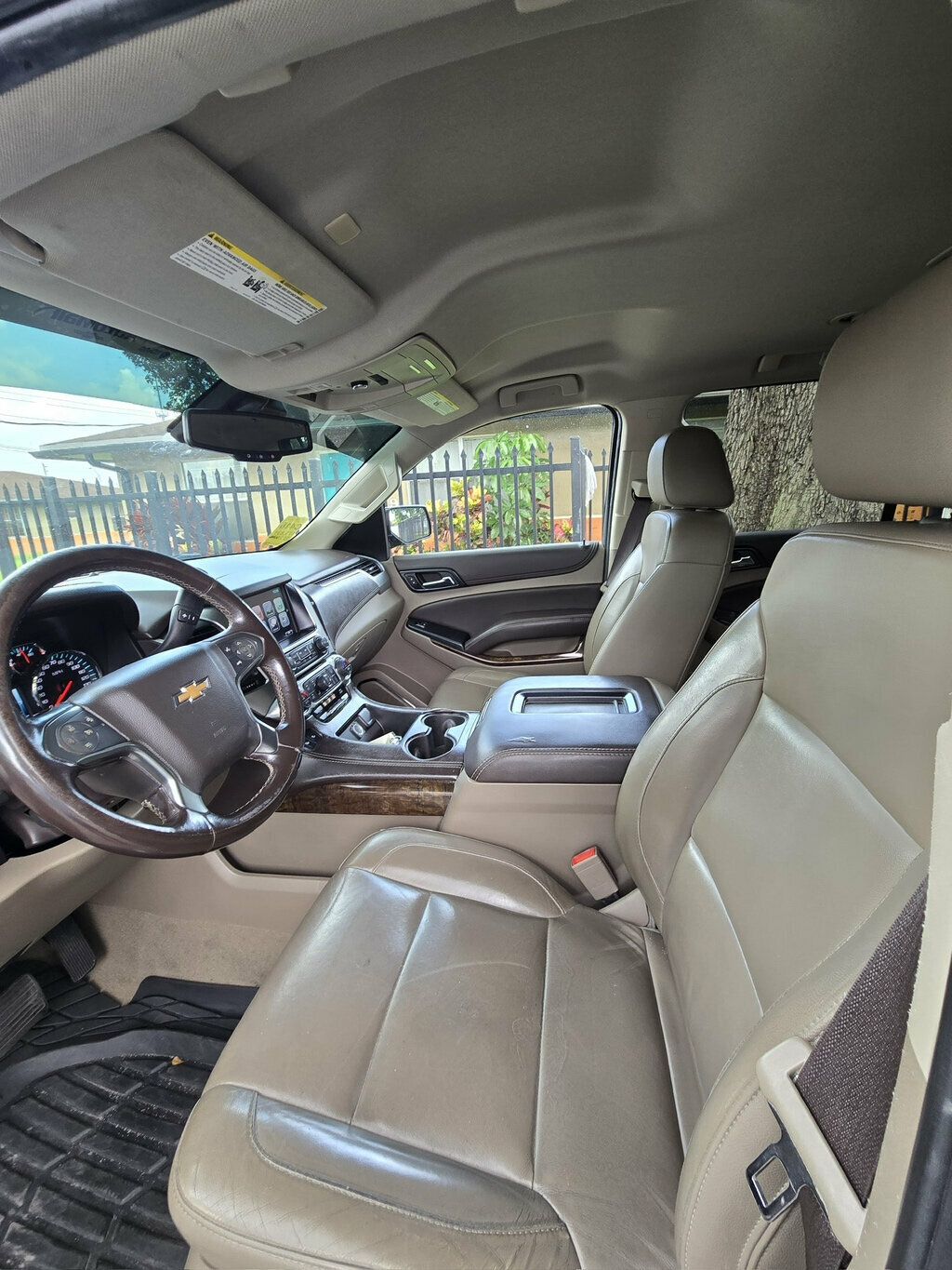 2020 Chevrolet Suburban  - 23070033 - 11