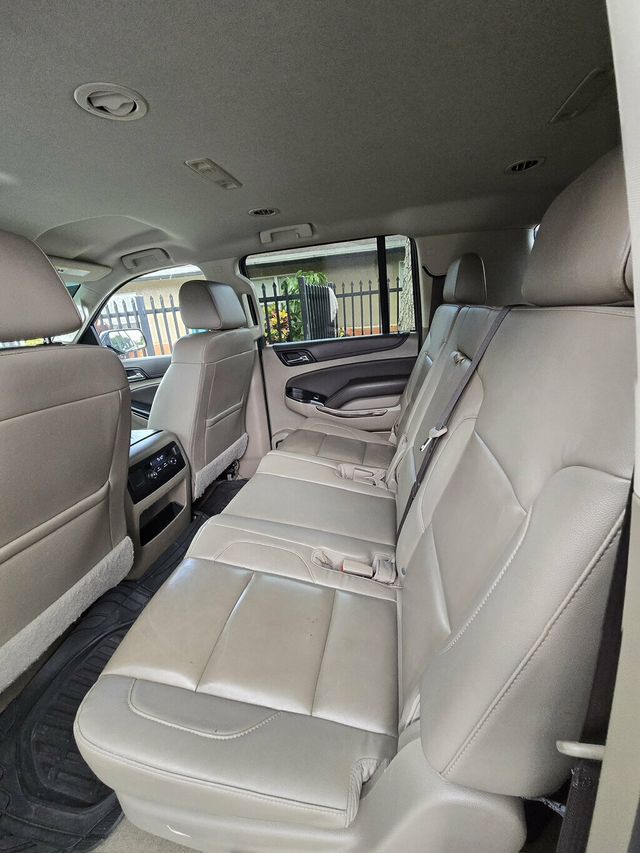 2020 Chevrolet Suburban  - 23070033 - 14