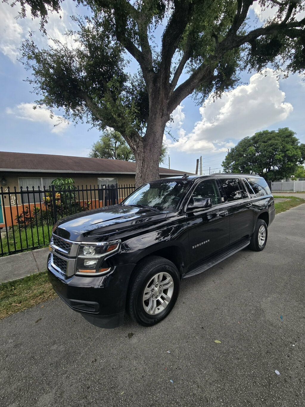 2020 Chevrolet Suburban  - 23070033 - 5