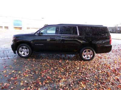 2020 Chevrolet Suburban - 1GNSCKKC2LR294589
