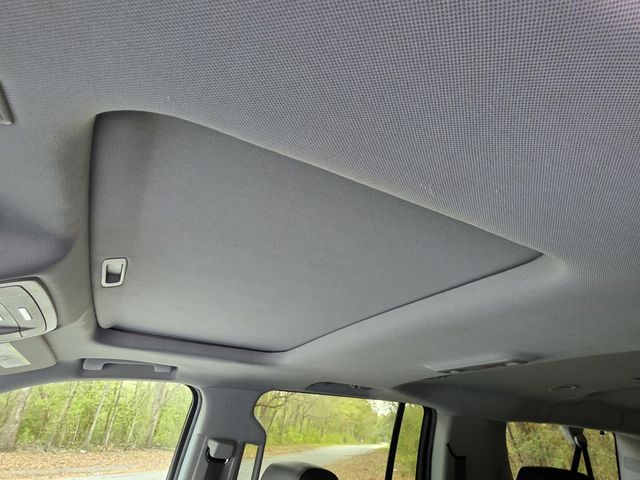 2020 Chevrolet Suburban 4WD 4dr 1500 LT - 22997359 - 6