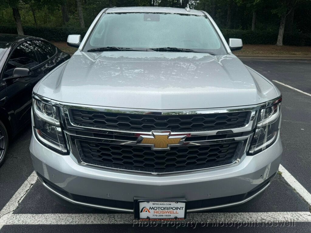 2020 Chevrolet Suburban LT photo 2