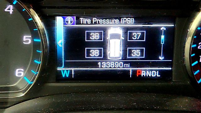 2020 Chevrolet Suburban 4WD 4dr LT w/ Chevrolet Infotainment Navigation - 23034690 - 14