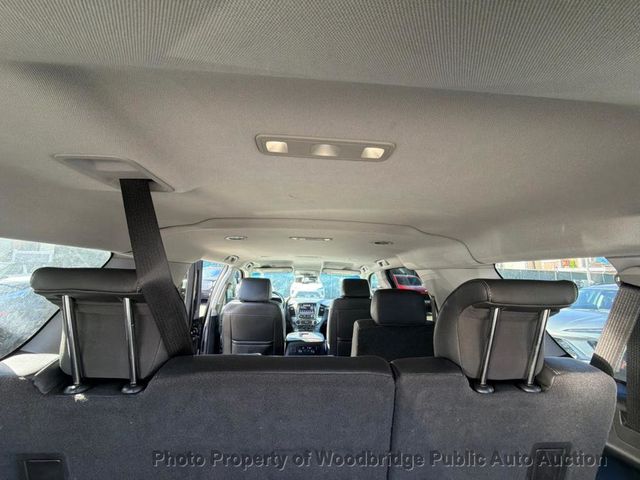 2020 Chevrolet Suburban LT - 23097129 - 11